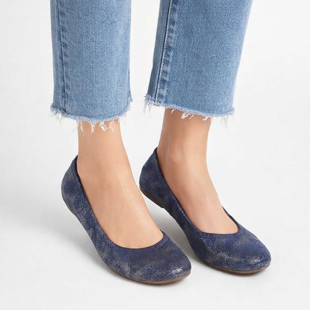 Lucky Brand Blue Metallic Ballet Flats Size 6 Shimmer Silver  Round Toe
